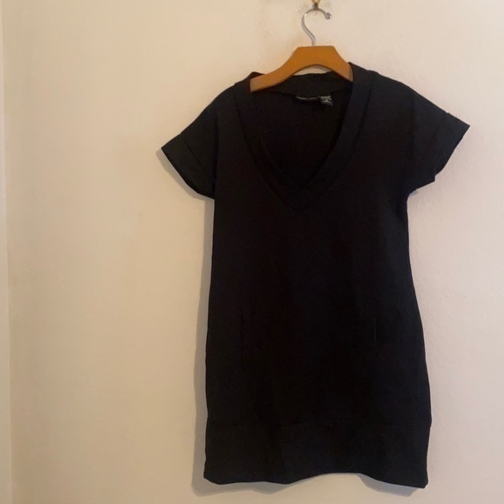 NEW YORK & COMPANY SOLID BLACK DRESS SMALL